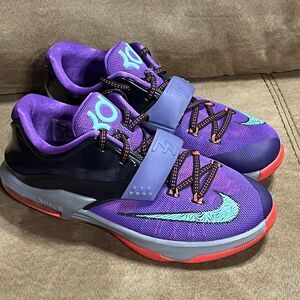 NIKE KD VII Shoes Purple 669942-500 Youth Kevin Durant Size 5.5Y NICE!